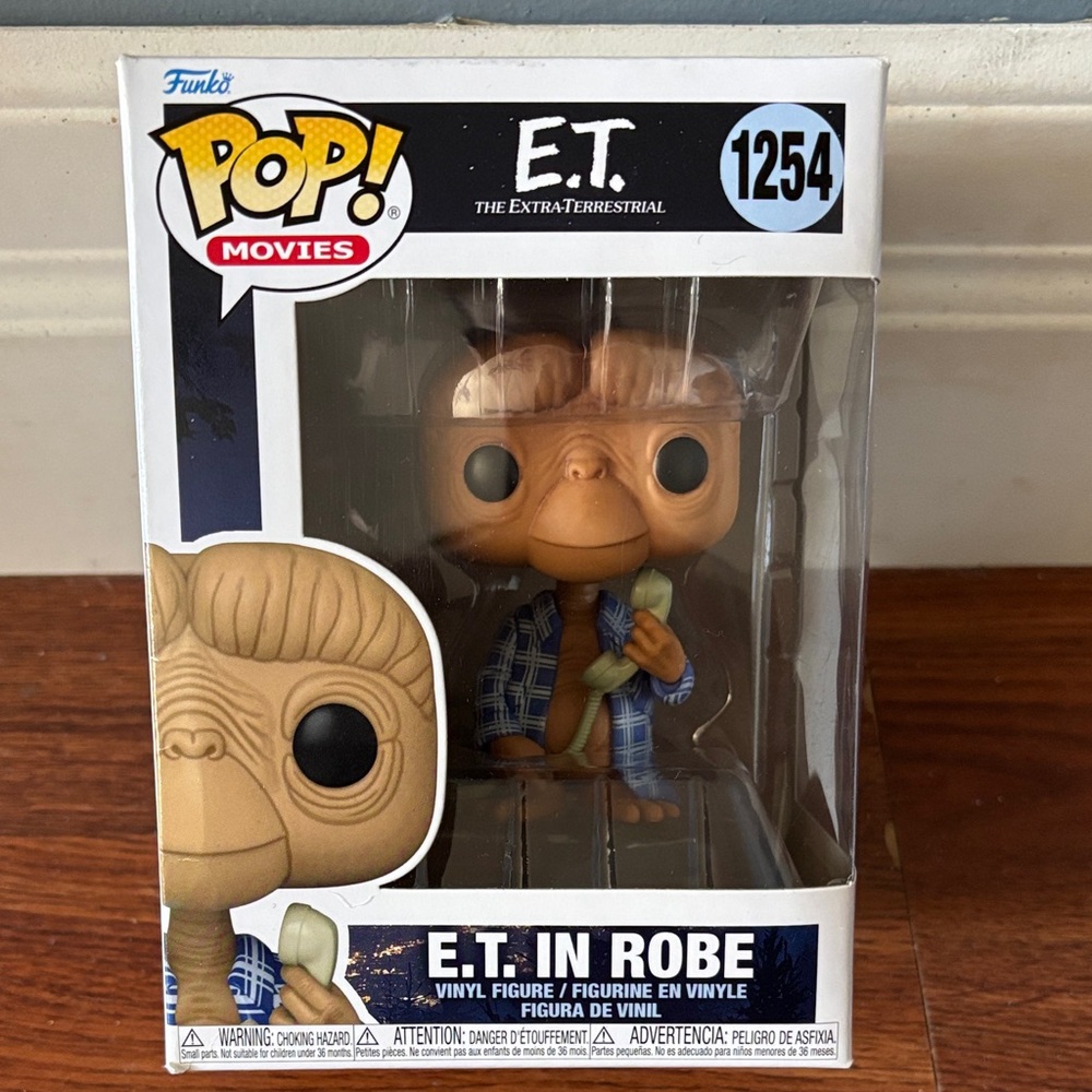 Funko E.T. in Blue Robe Vinyl Figure